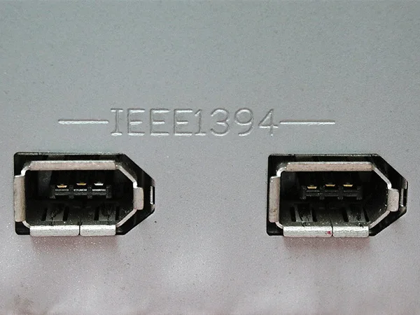 پورت فایروایر (FireWire)