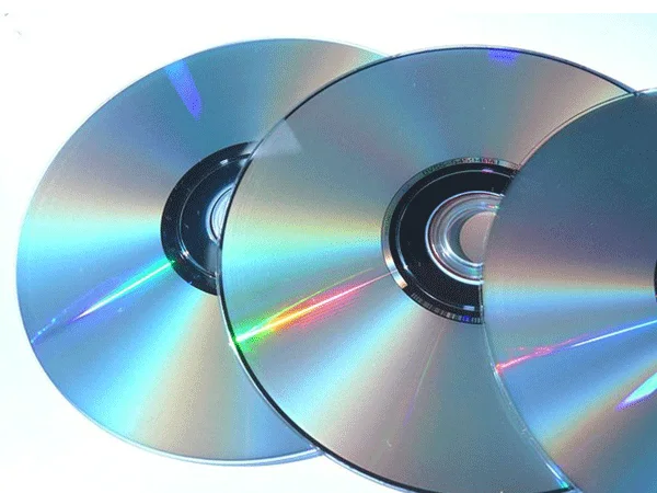 دیسک نوری(CD و DVD)